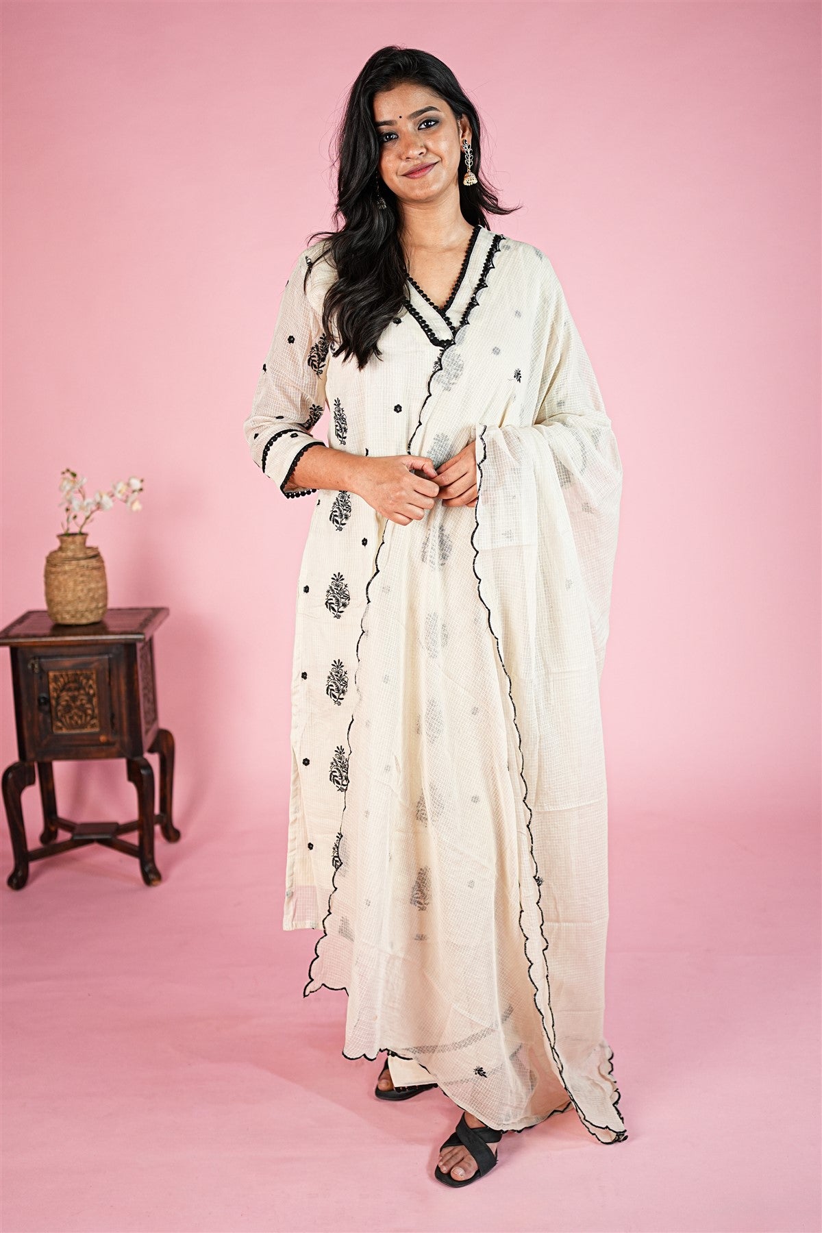 Kota Doria Embroidered Off-white Kurti Set With Dupatta