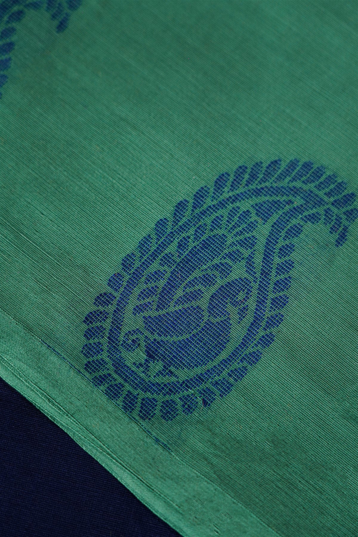 Cotton Green And Navy Blue Paisley Printed Dress Material