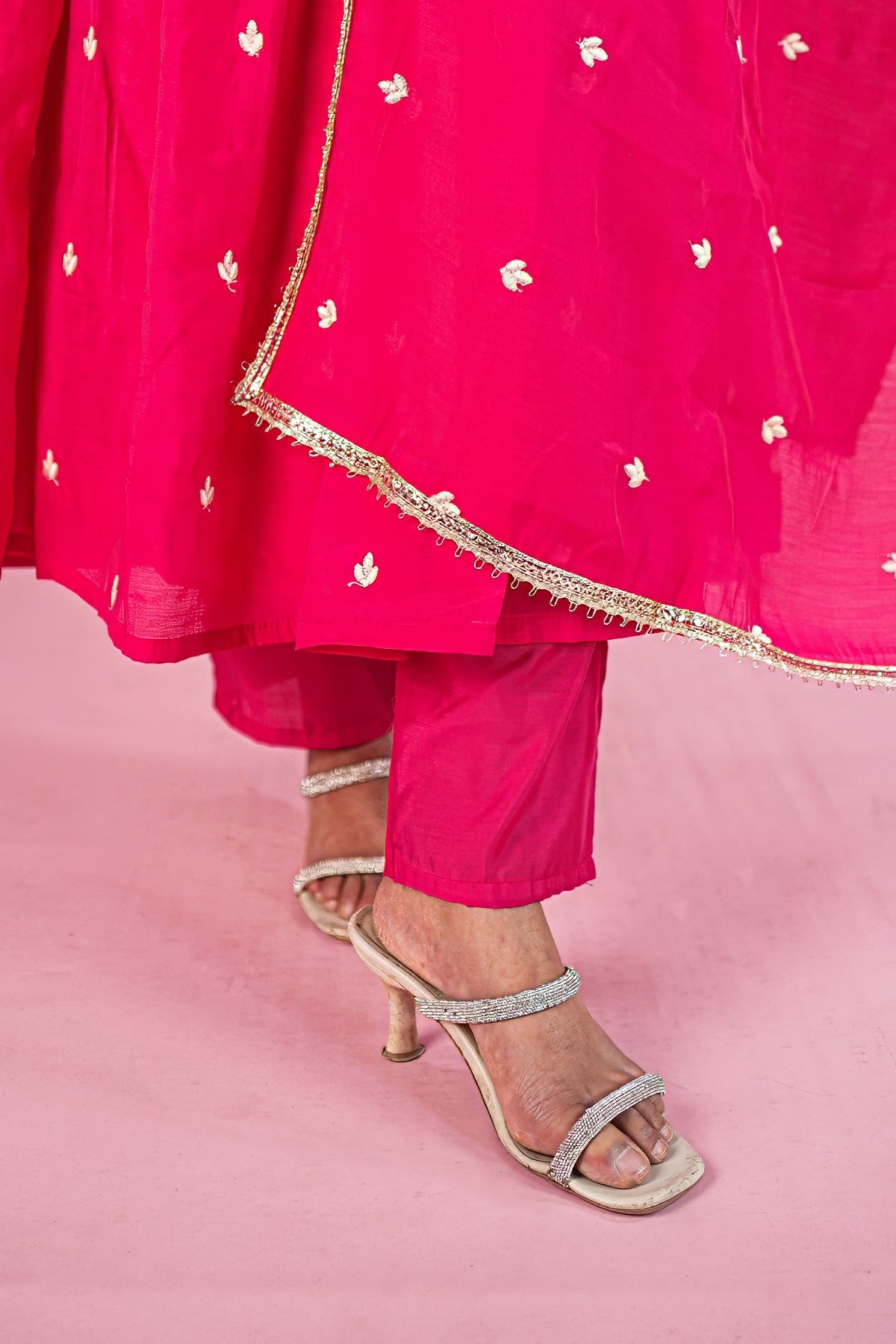Mul Chanderi Embroidery Pink Kurti Set With Dupatta