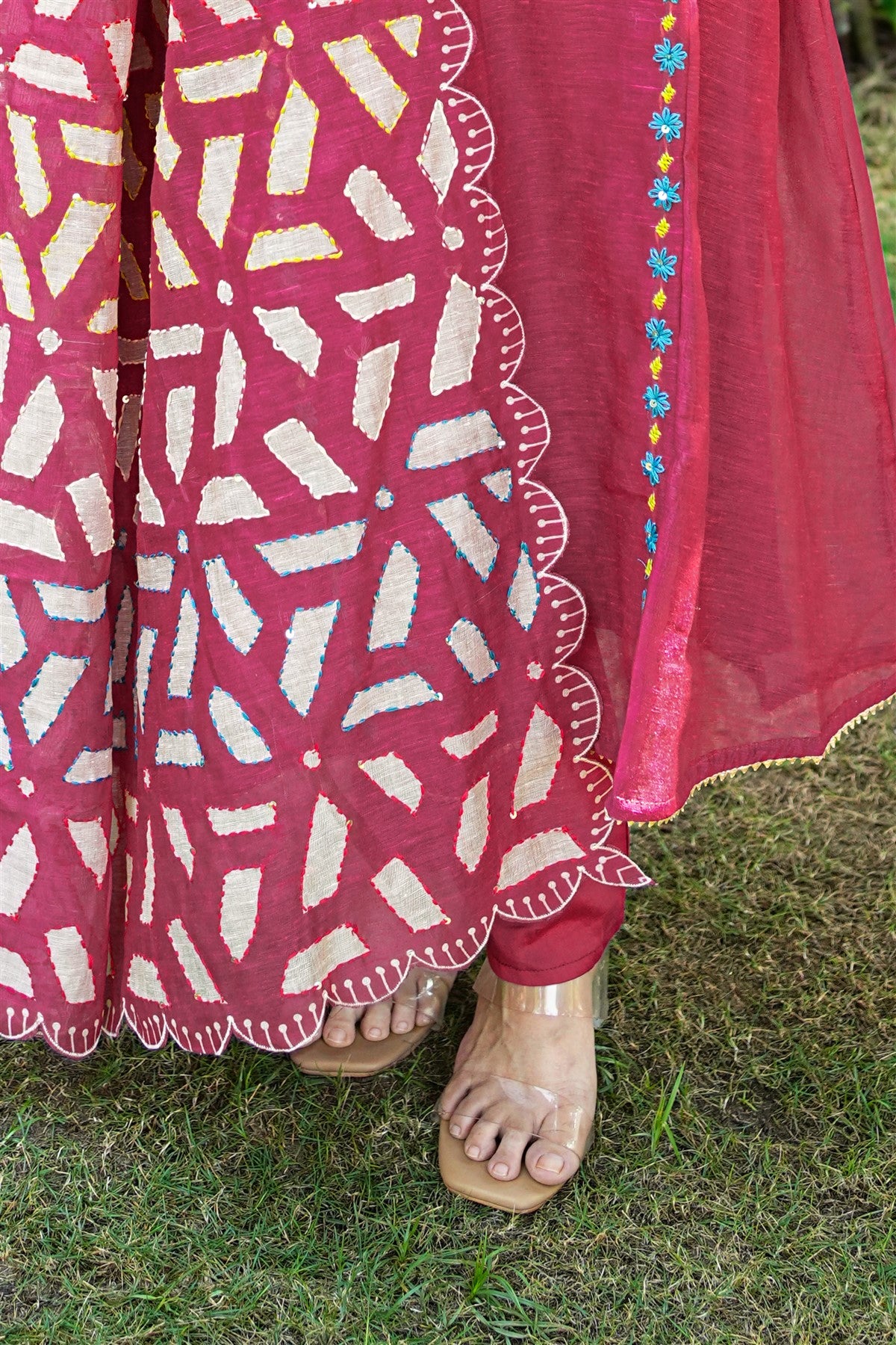 Linen Embroidery Magenta Kurti Set With Dupatta