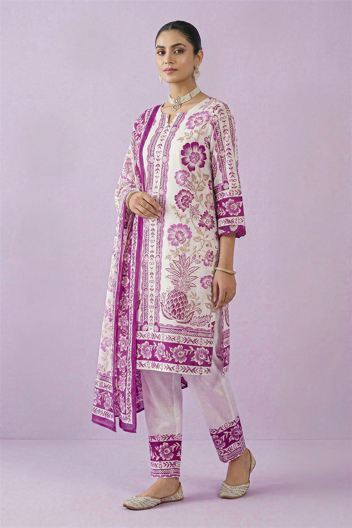 Cotton White Floral Printed Kurta Set With Dupatta