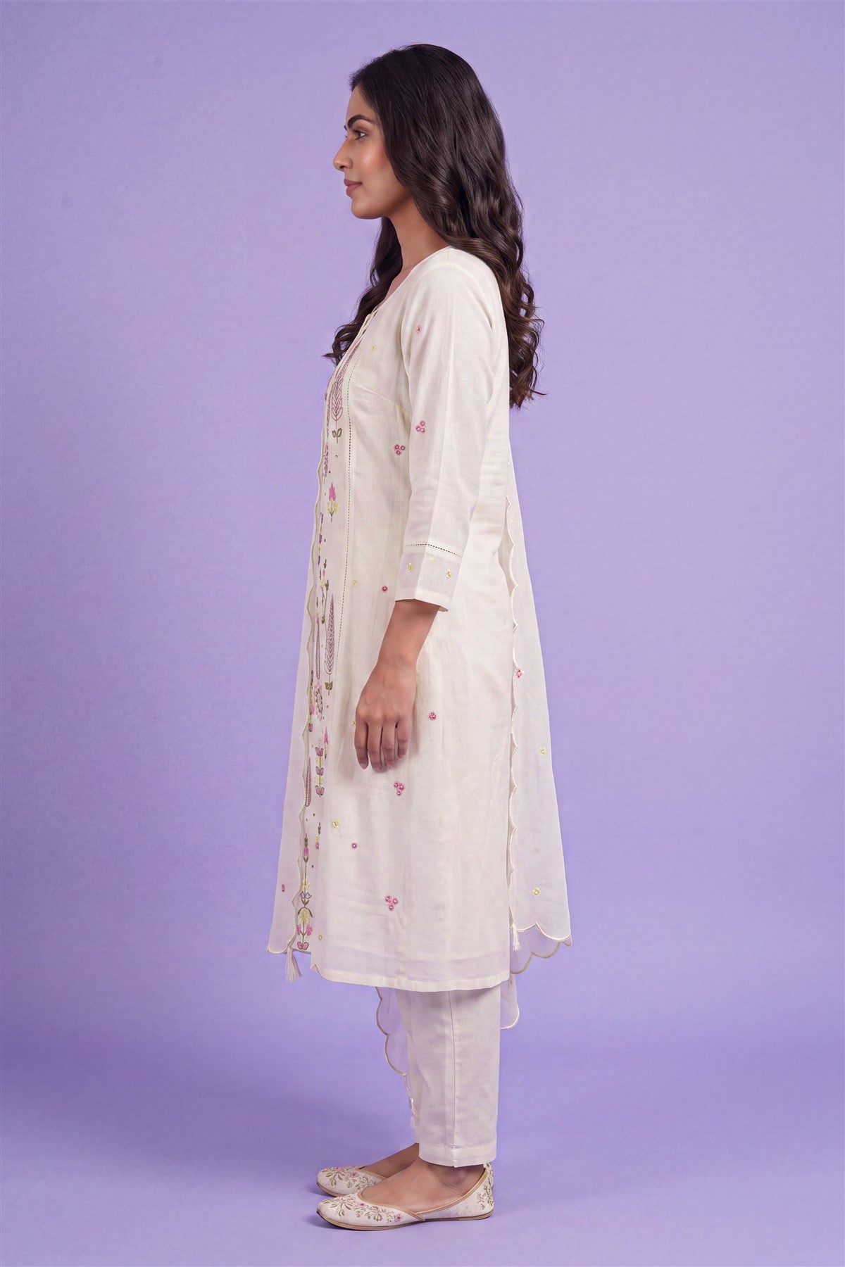 Chanderi Embroidered Cream Kurti Set With Dupatta