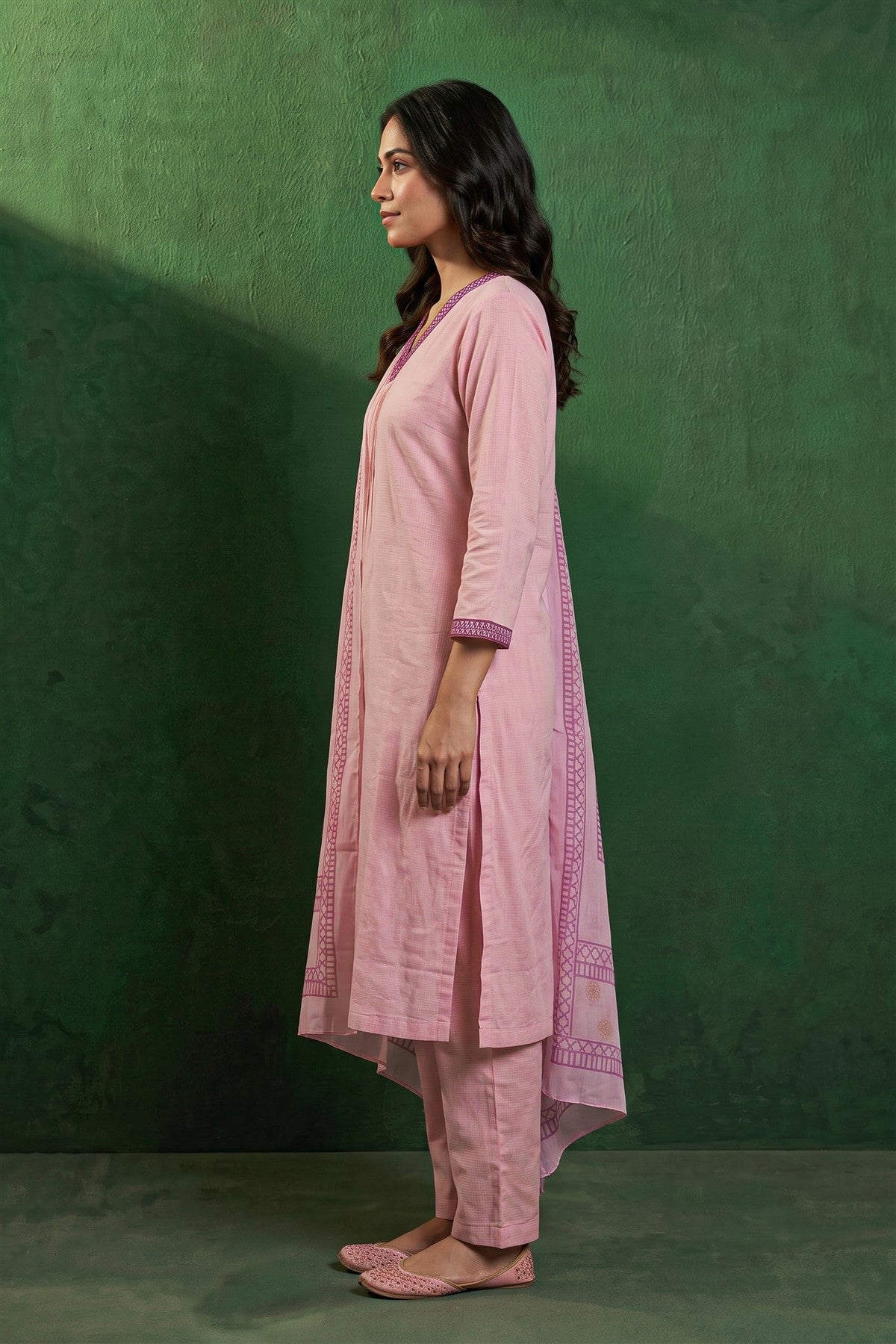 Poly Blend Embroidered Light Peach Kurti Set With Dupatta