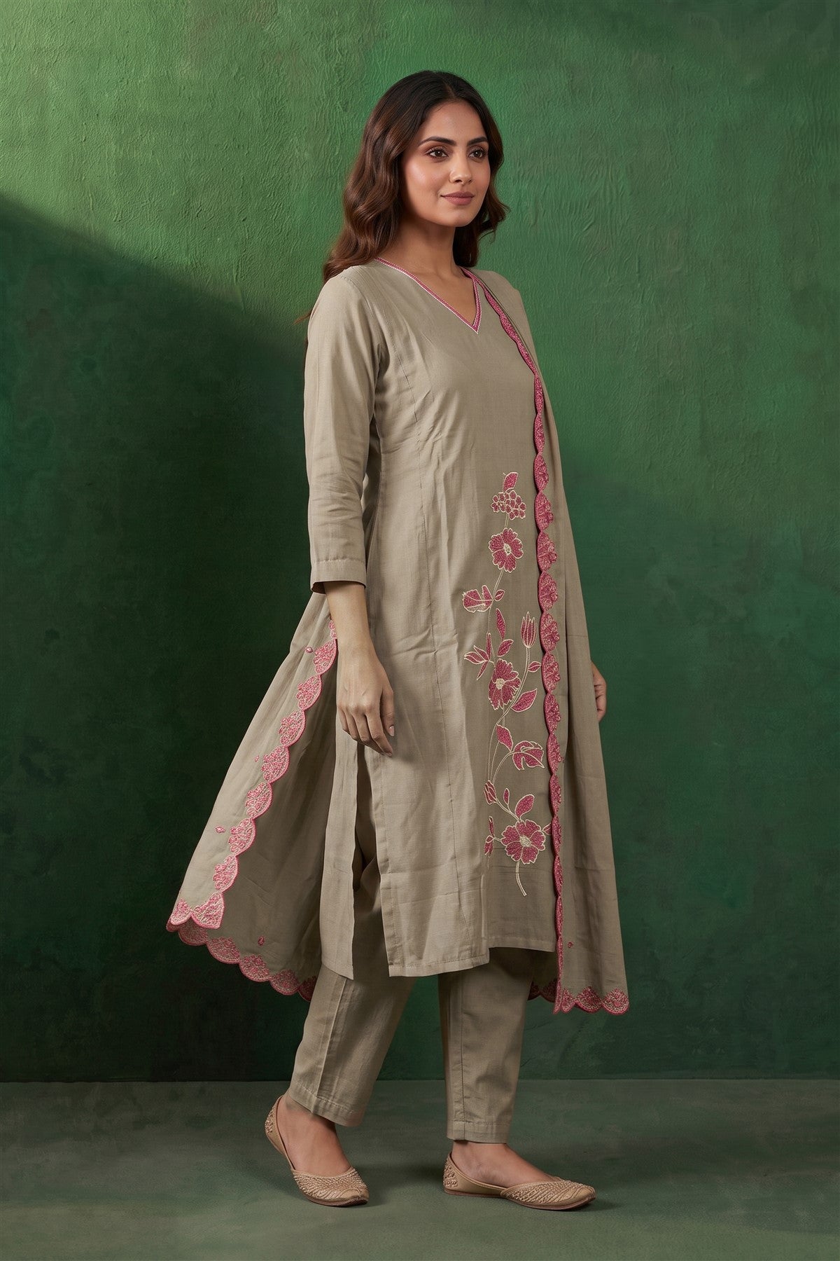 Chanderi Silk Embroidered Beige Kurti Set With Dupatta