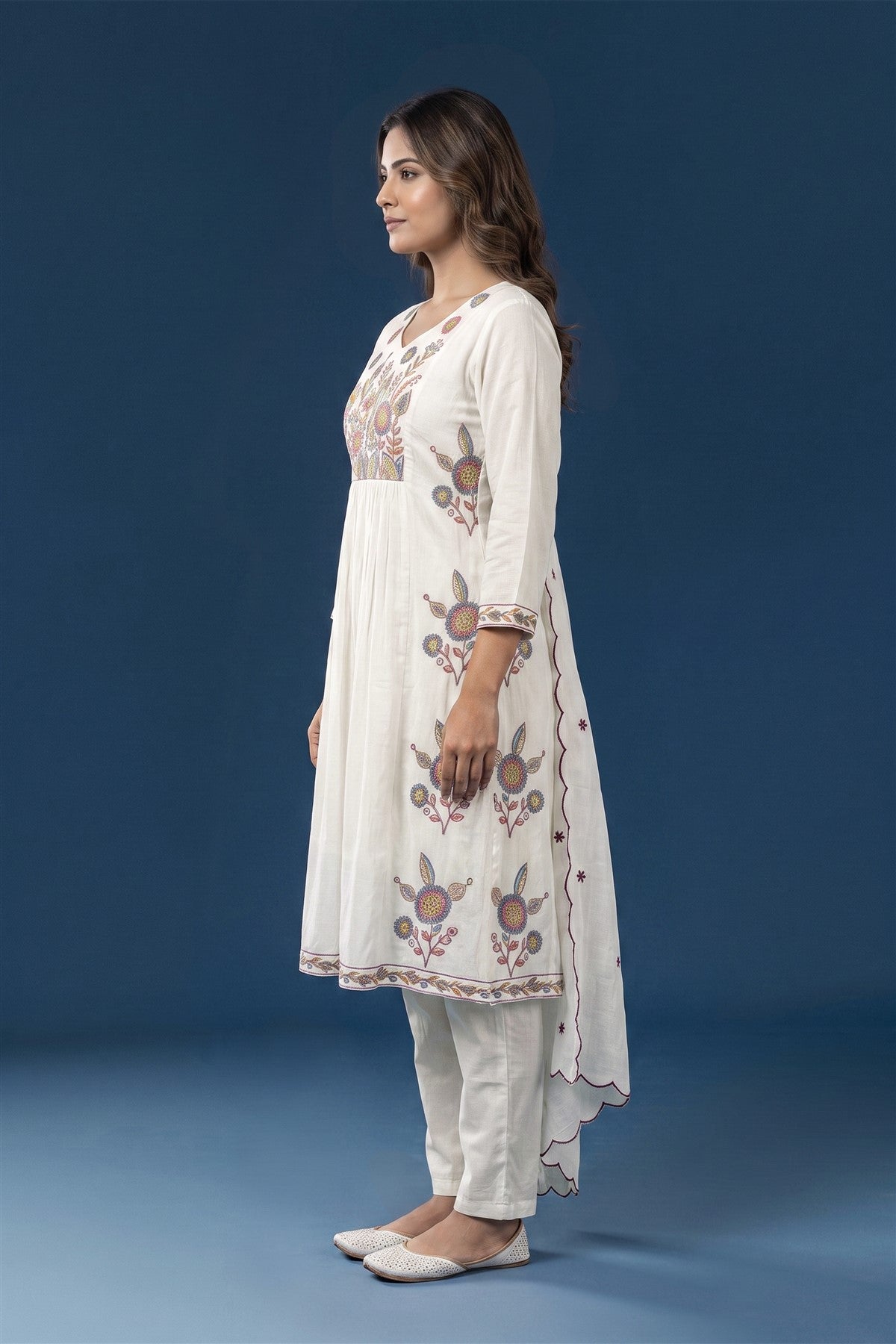 Chanderi Silk Embroidered Off White Kurti Set With Dupatta
