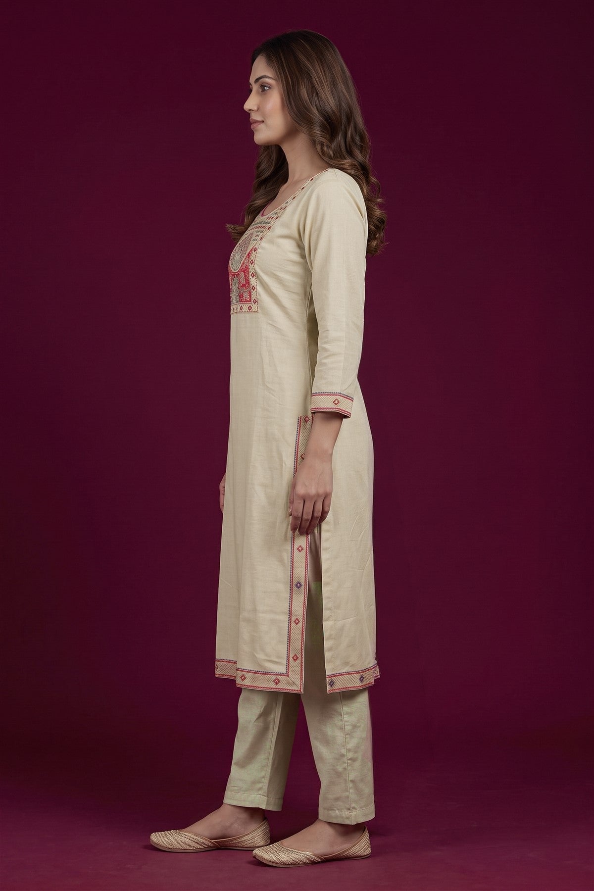 Muslin Embroidered Cream Kurti Set With Dupatta