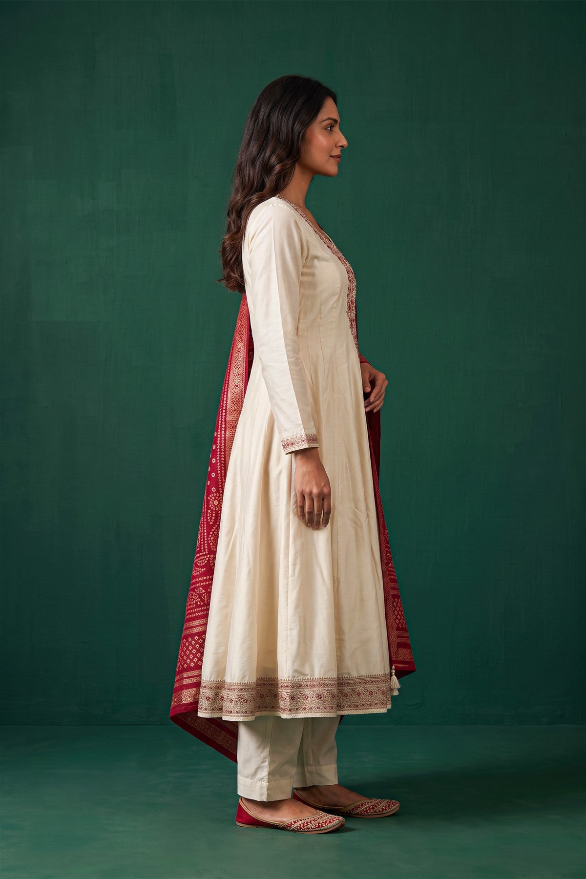 Chanderi Silk Embroidered Cream Kurti Set With Dupatta