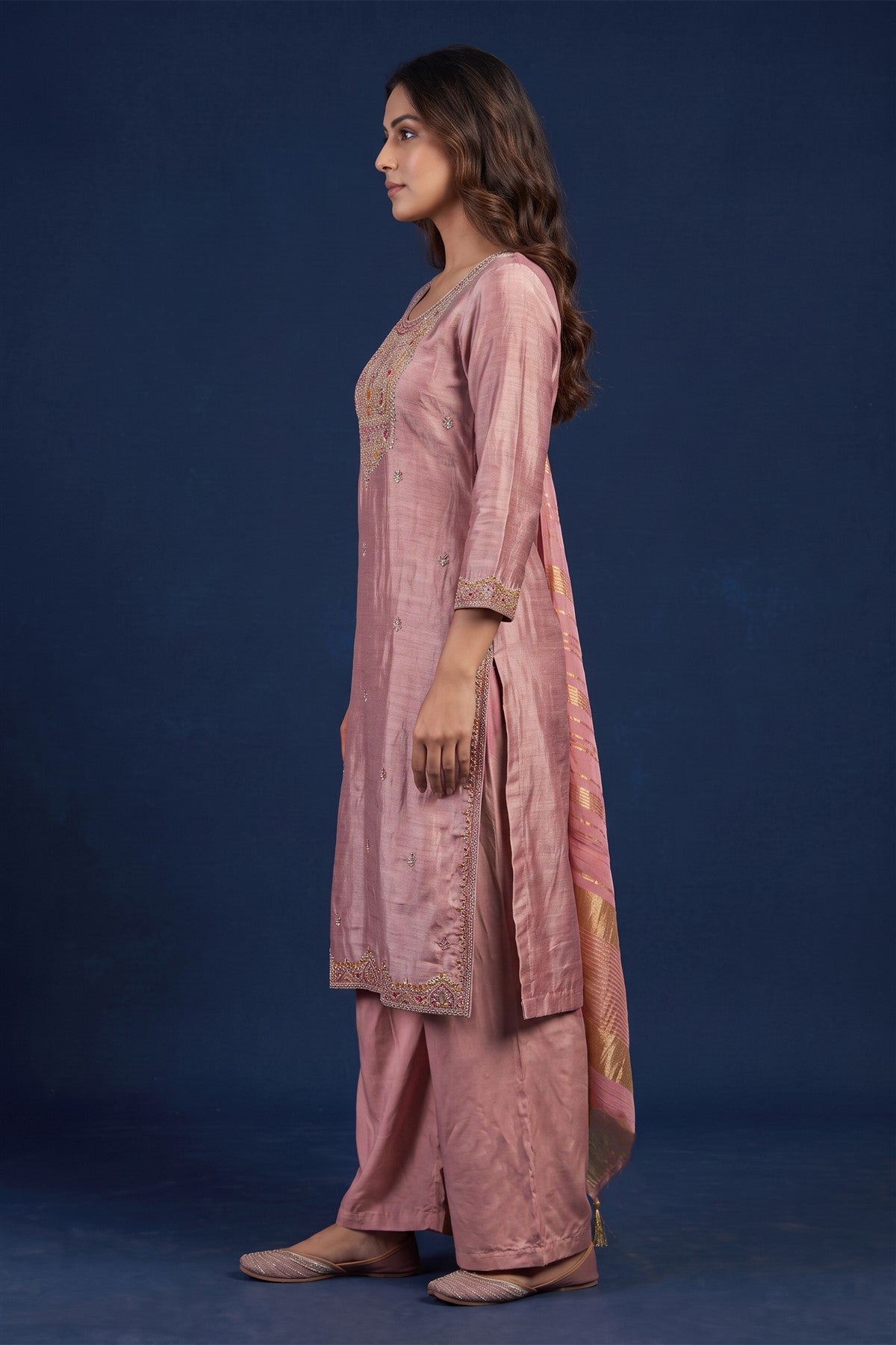 Jacquard Embroidered Dusty Pink Kurti Set With Dupatta